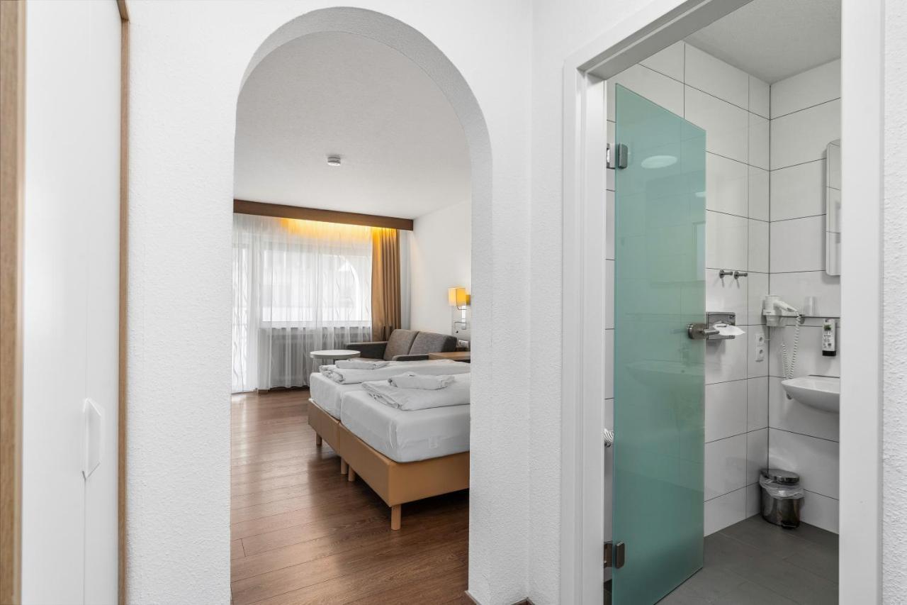 Hotel Adler Friedrichshafen Bagian luar foto
