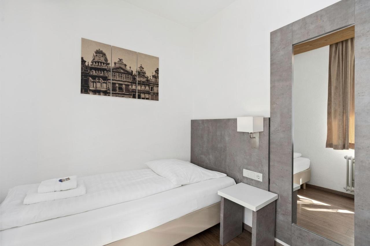 Hotel Adler Friedrichshafen Bagian luar foto