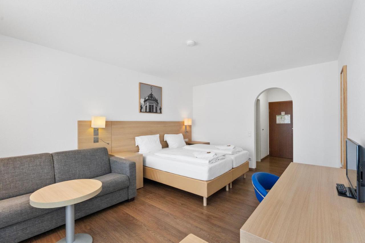 Hotel Adler Friedrichshafen Bagian luar foto