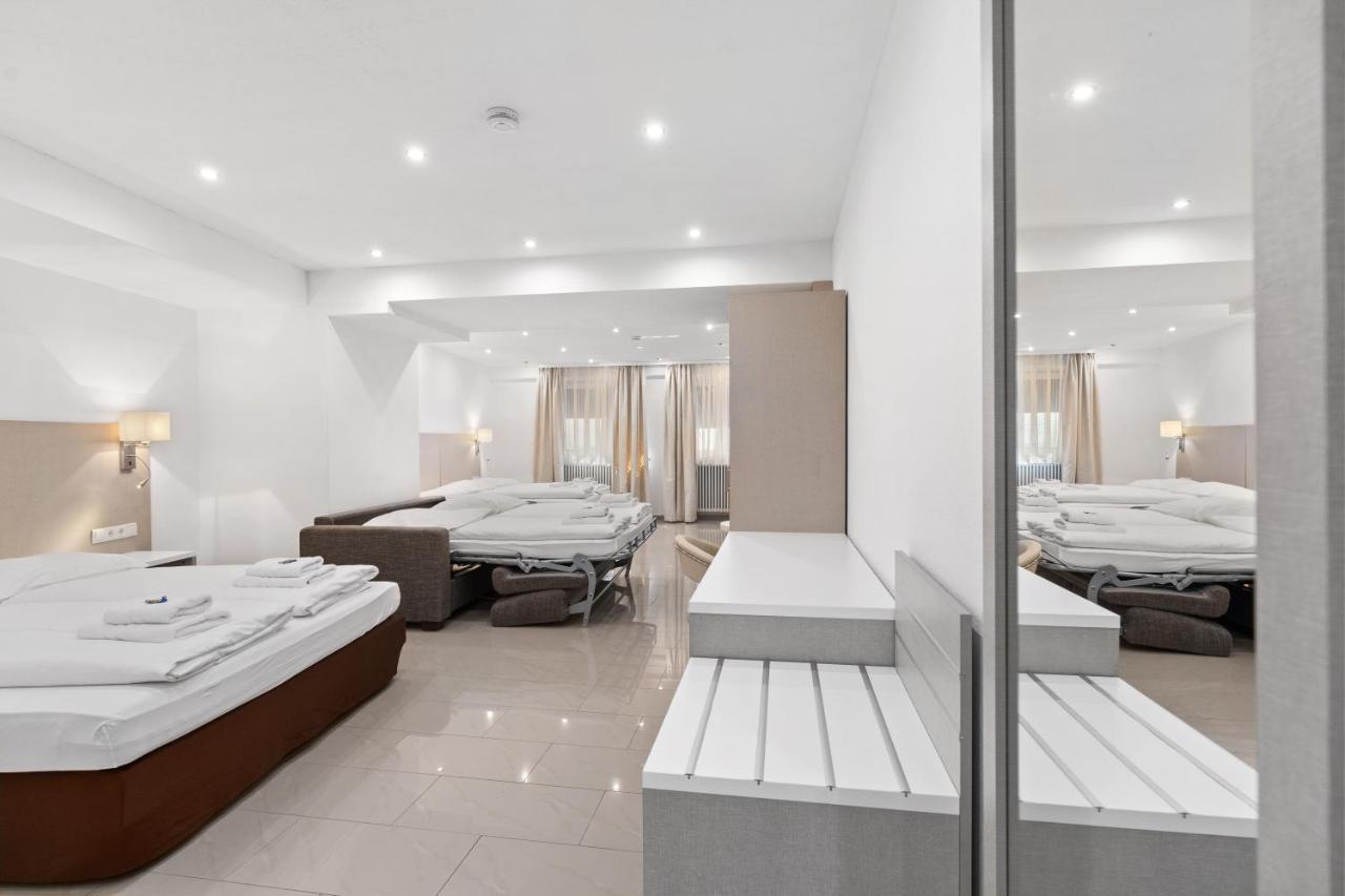 Hotel Adler Friedrichshafen Bagian luar foto